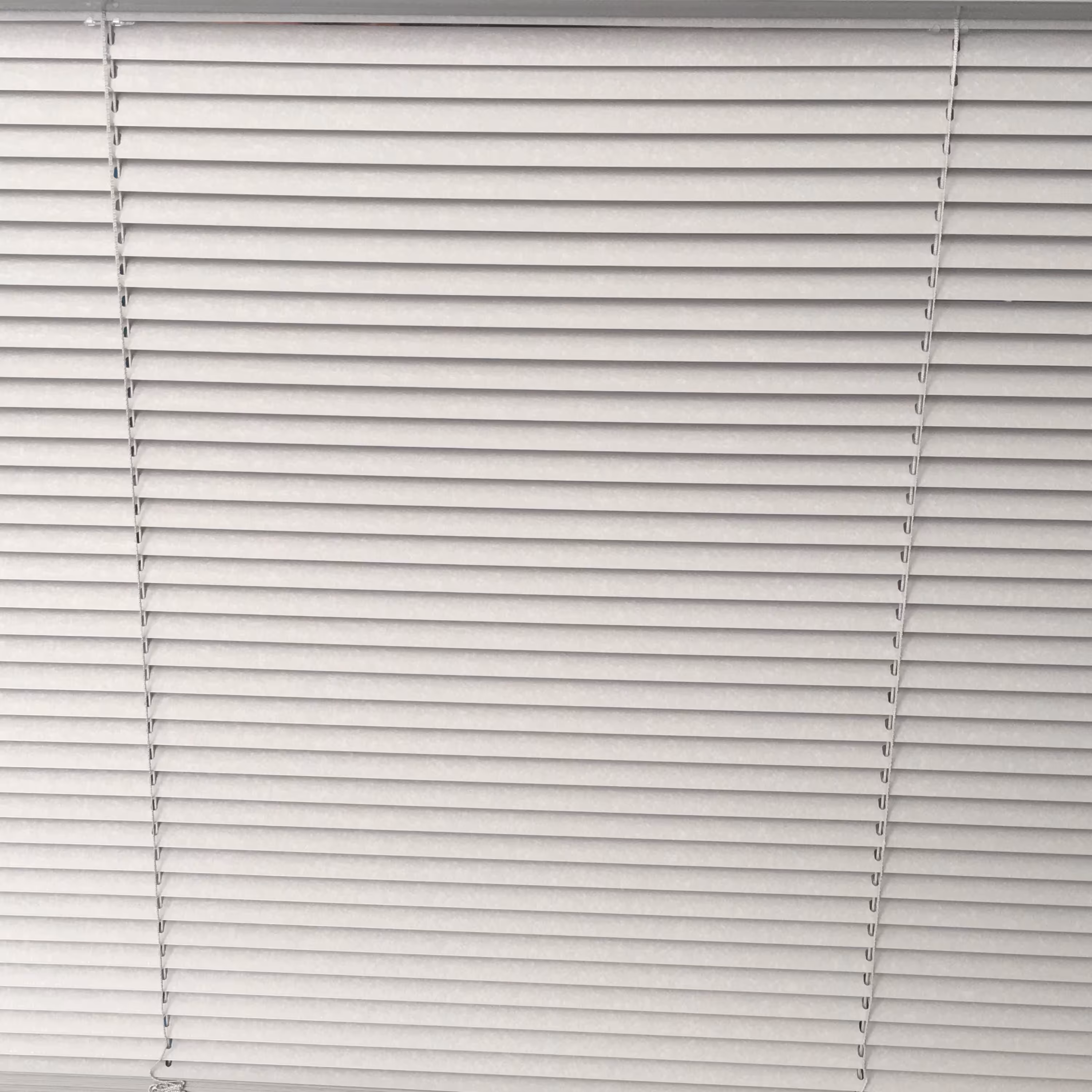 پرده کرکره ای فلزی با ابعادی مشخص و قیمت قدیم