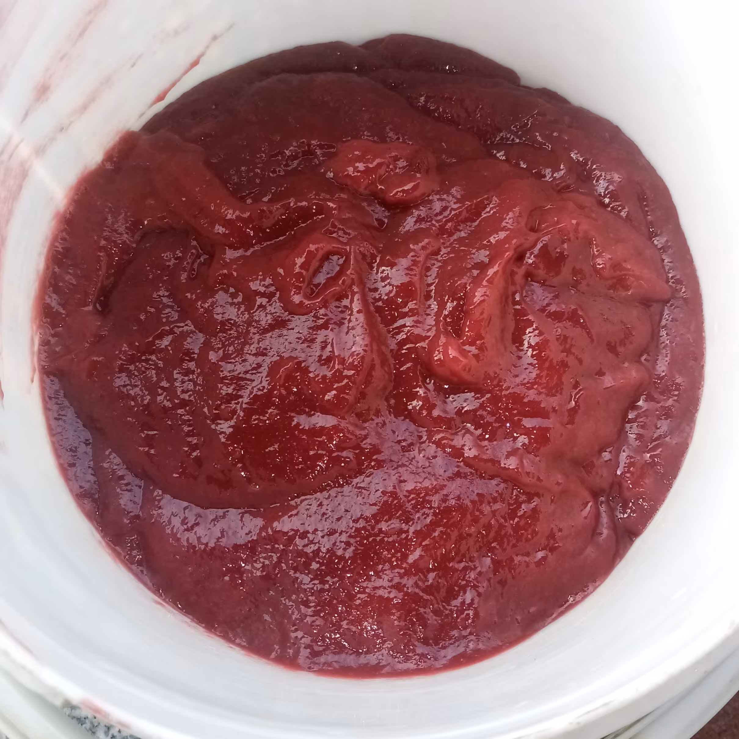 رب انار  ترش محلی با ارسال رایگان  لوکس و درجه یک با طعمی بیاد ماندنی کاملا طبیعی برای انواع مصارف