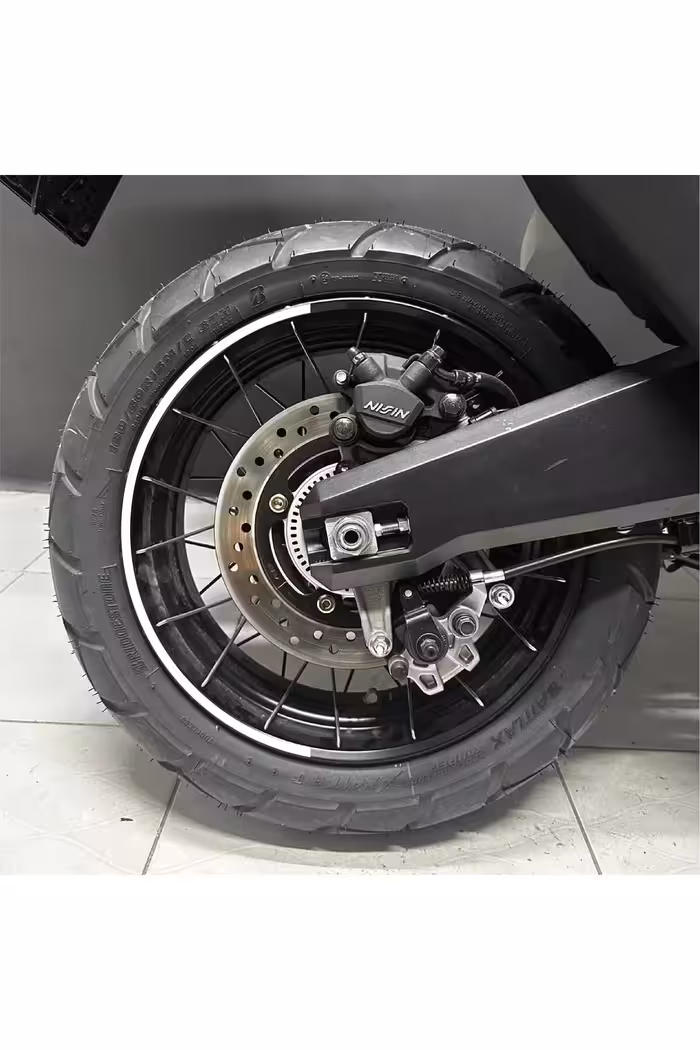 نوار رینگ موتورسیکلت سفید HONDA X ADV مدل برچسب HALF RIM Ne verelim size