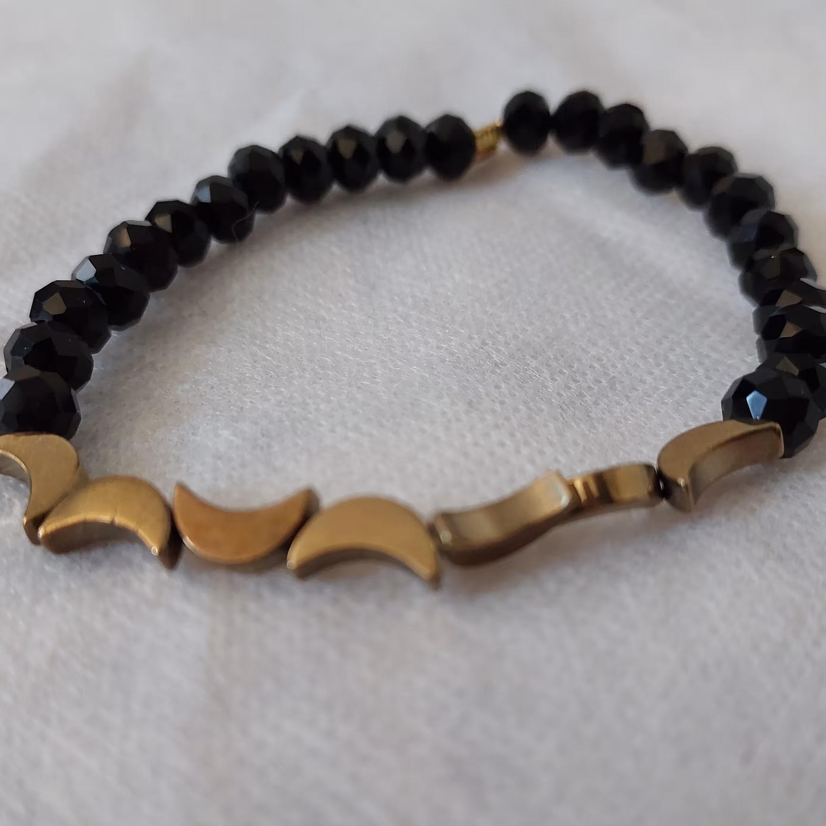 دستبند کریستالی با حدید ماه