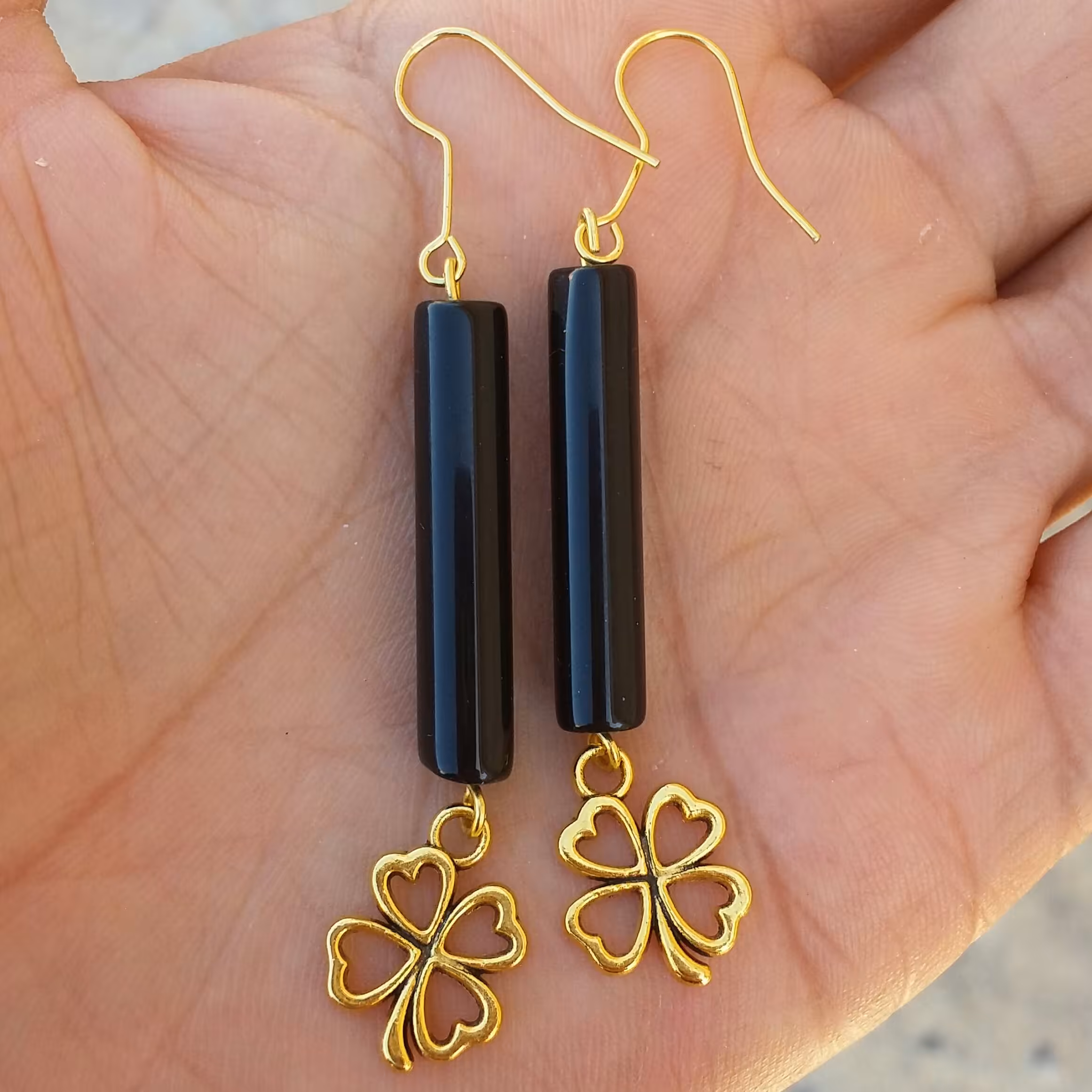 گوشواره سنگ طبیعی اونیکس بسیار شیک  