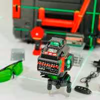 تراز لیزری میلواکی
360 درجه
4 بعدی
برد 100 متر
ریموت دار
نور سبز
دو باتری
