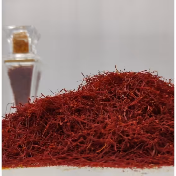 زعفران نگین اعلا با بسته برلیان یک مثقالی زعفرانیه