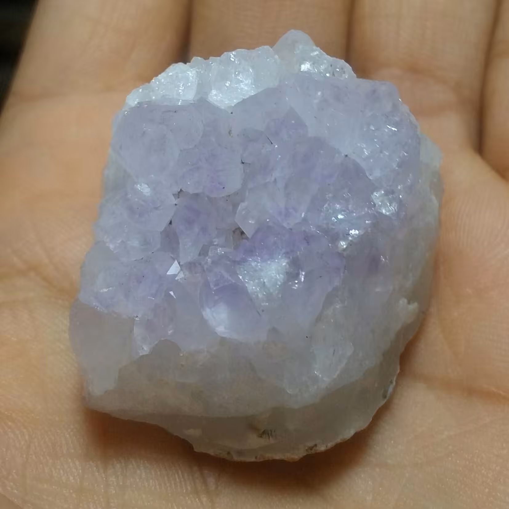 سنگ راف حبه آمیتیس بلور درشت خاص بسیار زیبا دیدنی کاملا طبیعی شاهکار خلقت کد 9207