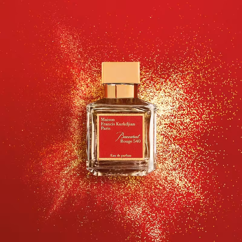 اسانس عطر باکارات رژ 540(قرمز)