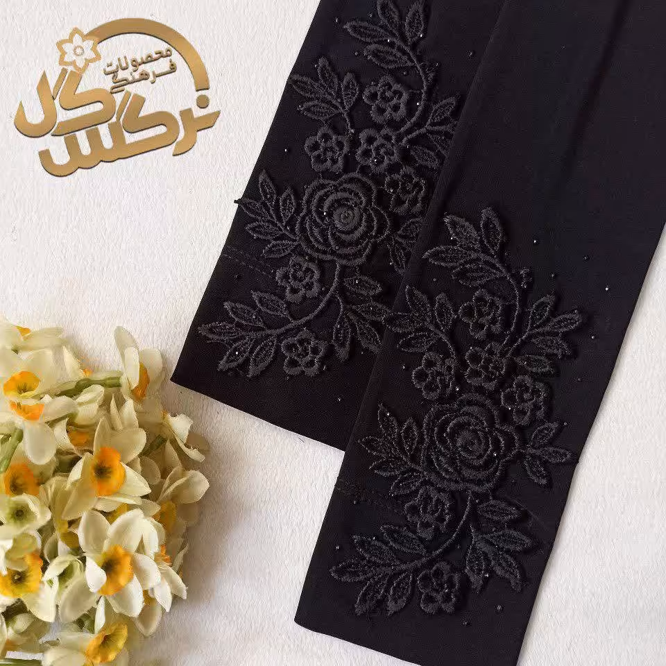 ساقدست مشکی گل رز ریون 