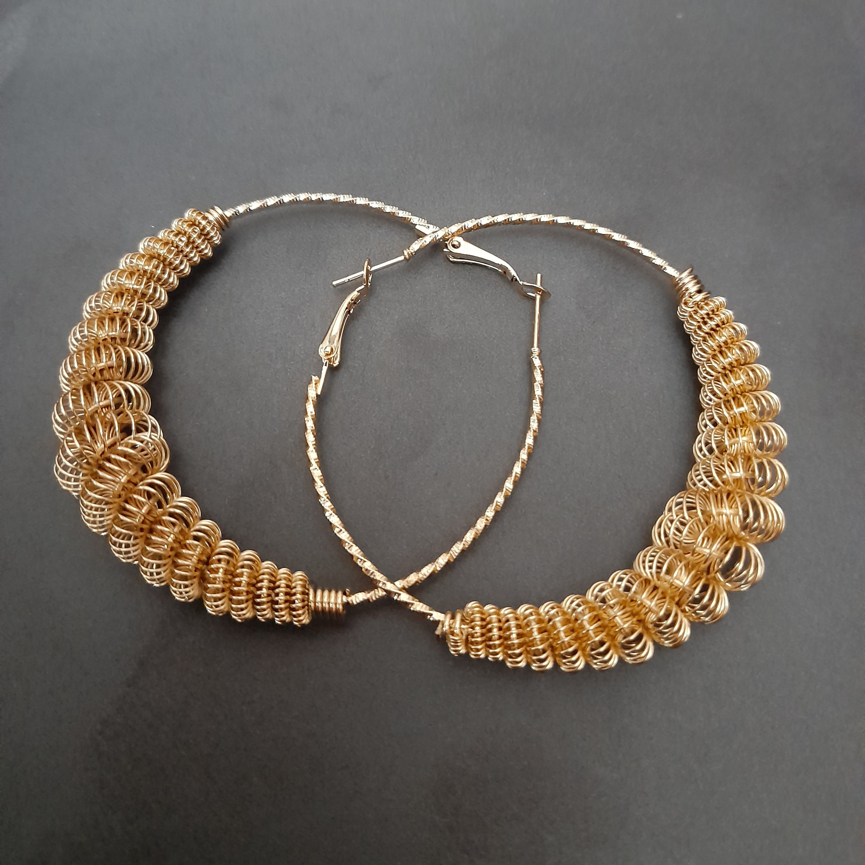 گوشواره حلقه ای فنری بزرگ