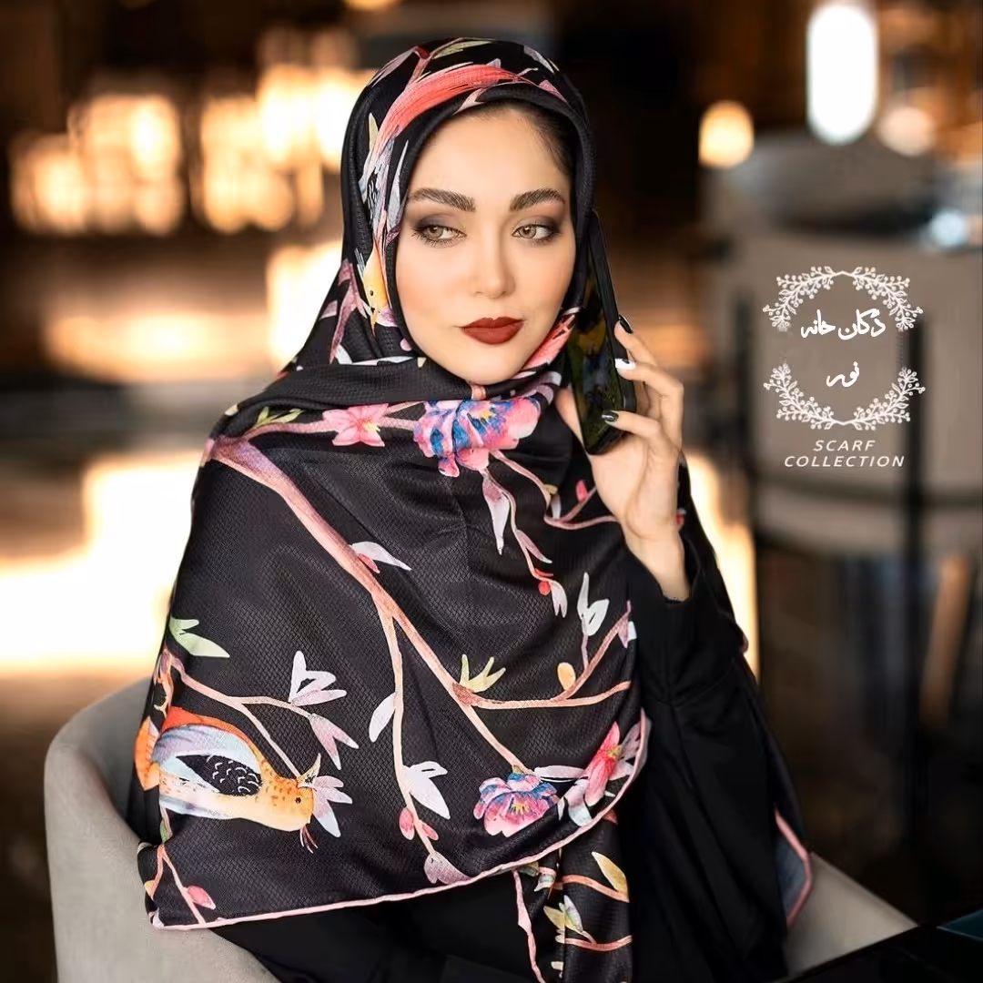 روسری مشکی طرح گل و مرغ