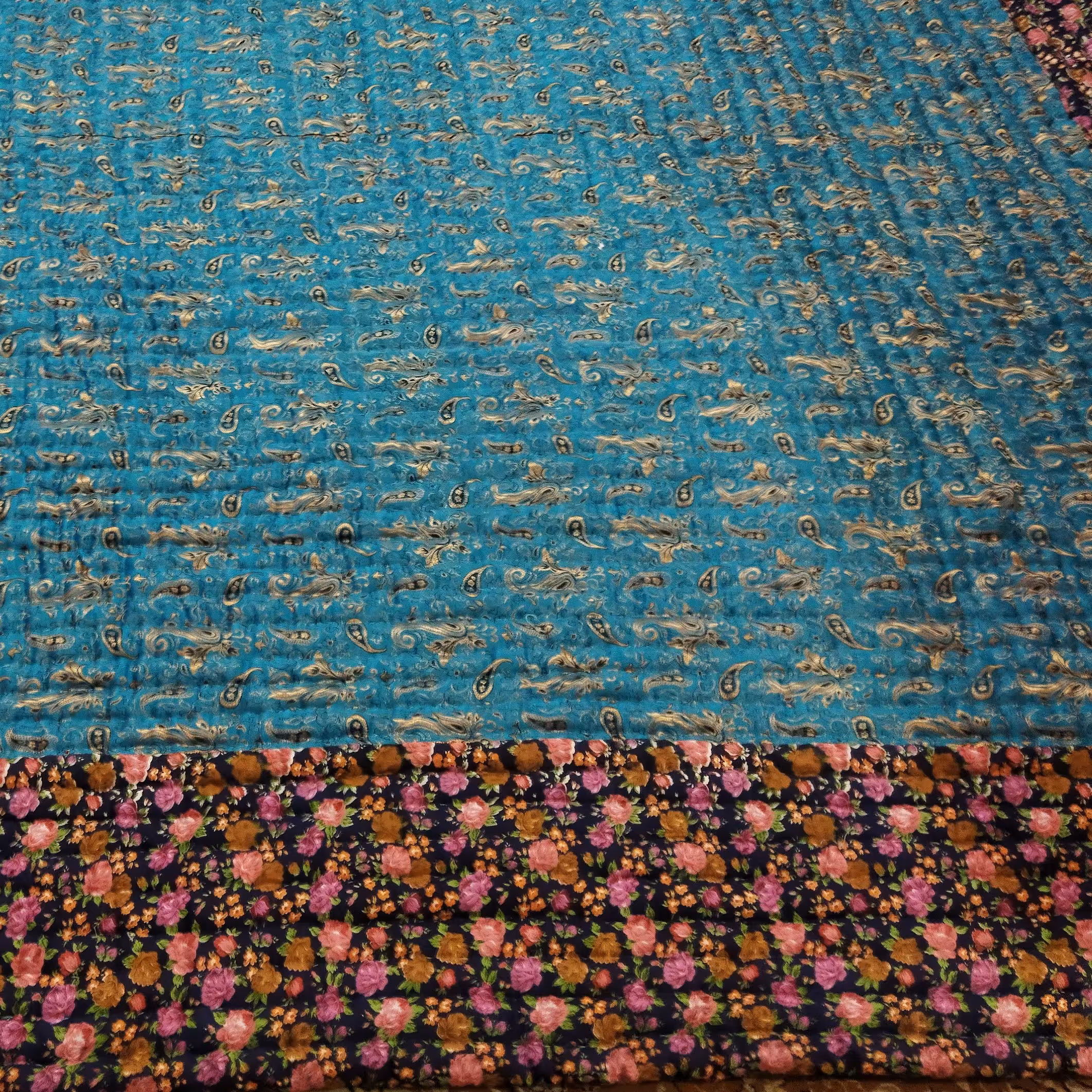 لحاف کرسی پشمی دست دوز سنتی 3در3 متر رویه سوسن لمه دار 