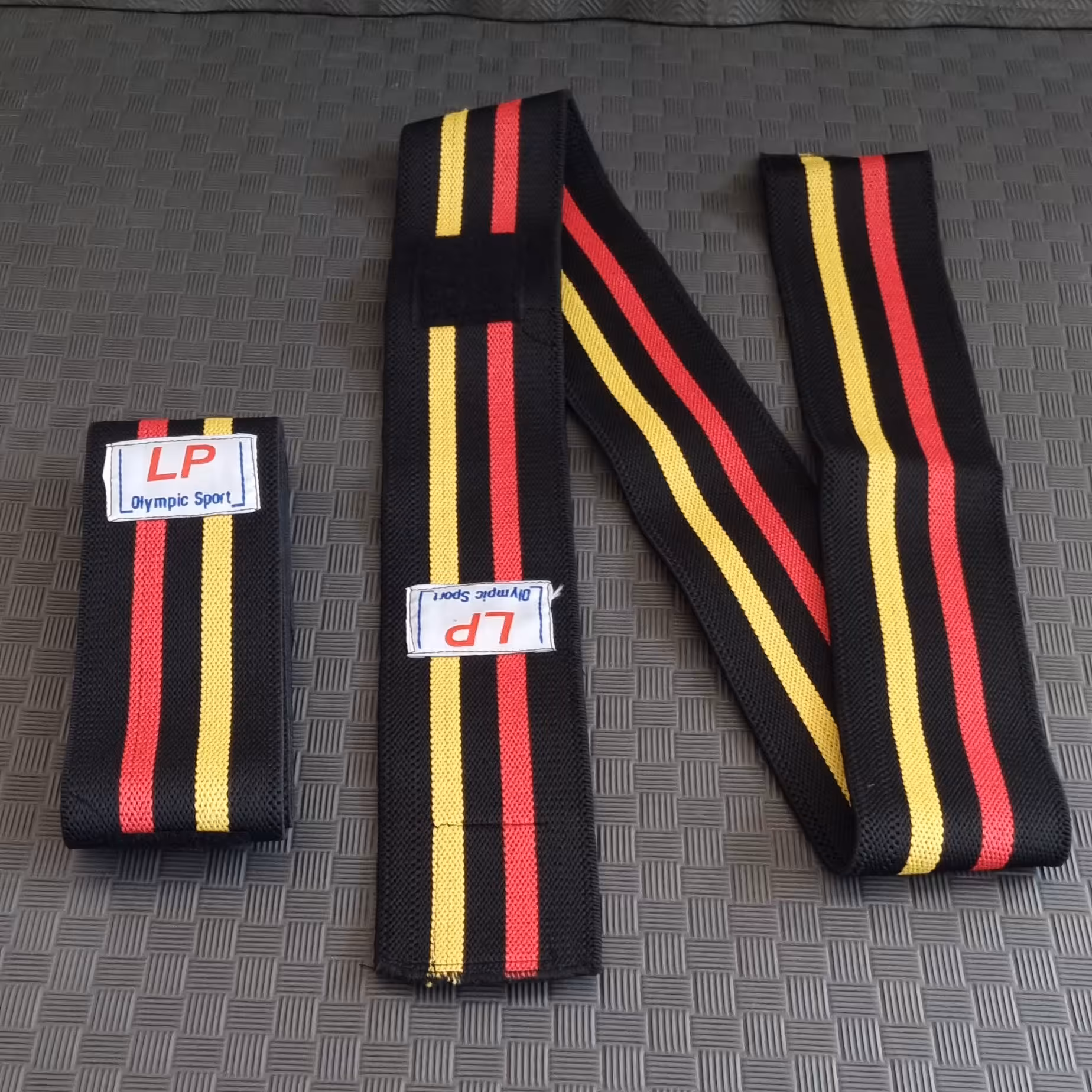 زانوبند بدنسازی 150 سانت زانوبند اسکات