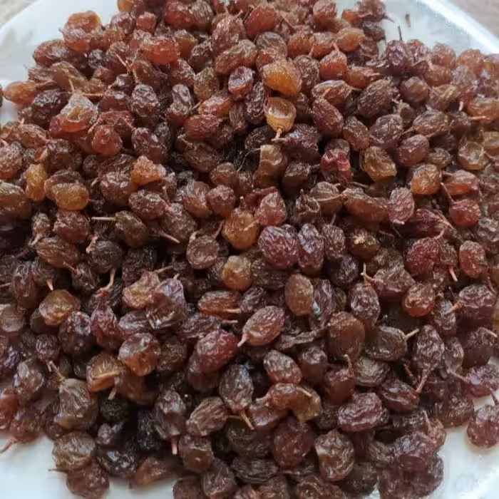 کشمش مویز درشت قرمز