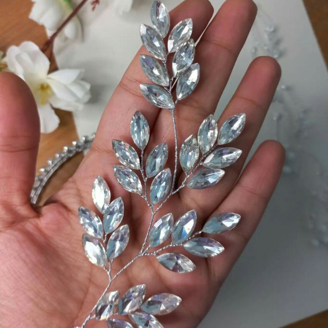 ریسه مونگین مارکیز300(رنگه سفیدقرمزهفت رنگ مشکی طلایی نقره ای آبی کاربنی موجوده)
