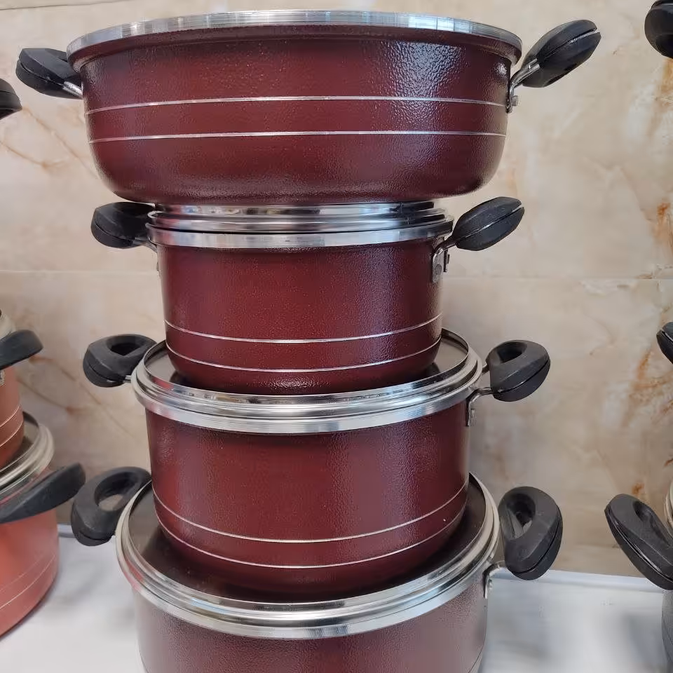 سرویس قابلمه لب چدنی اسکاپ 
ضخیم و استاندارد در پنج رنگ 