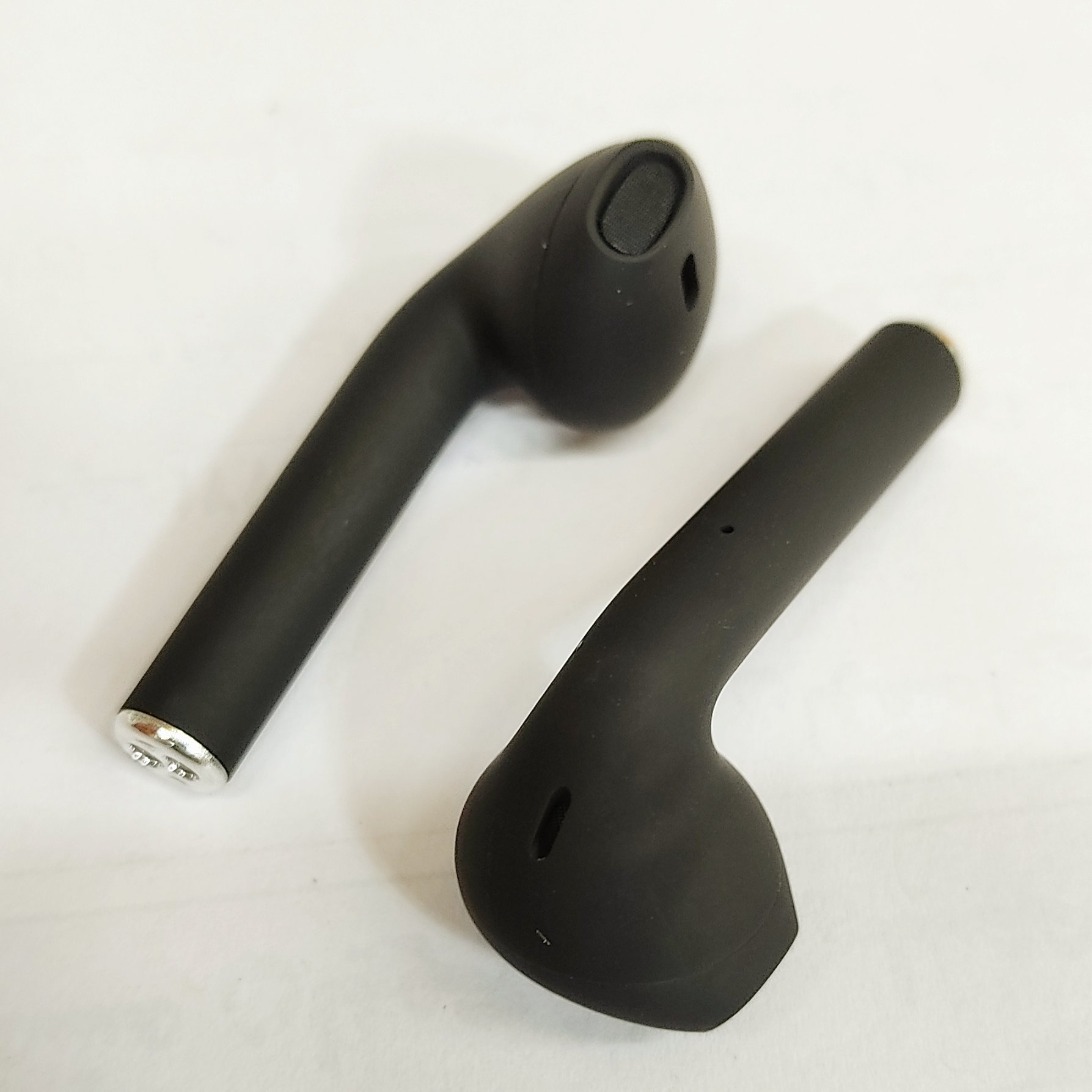 ایرپاد لمسی دوگوش بسیار با کیفیت inpods12 بلوتوثی رنگ مشکی و سفید