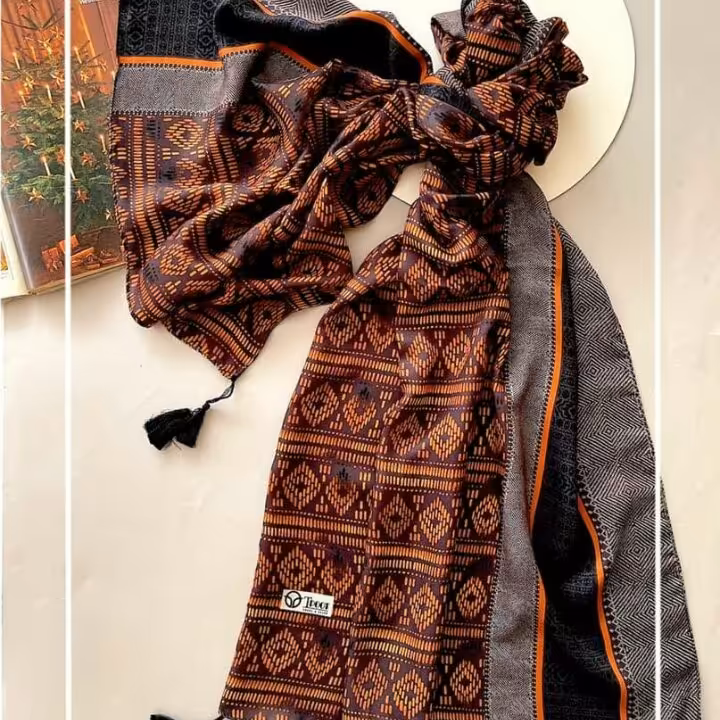 شال نخ صابونی منگوله دارقوار180در 60لطیف