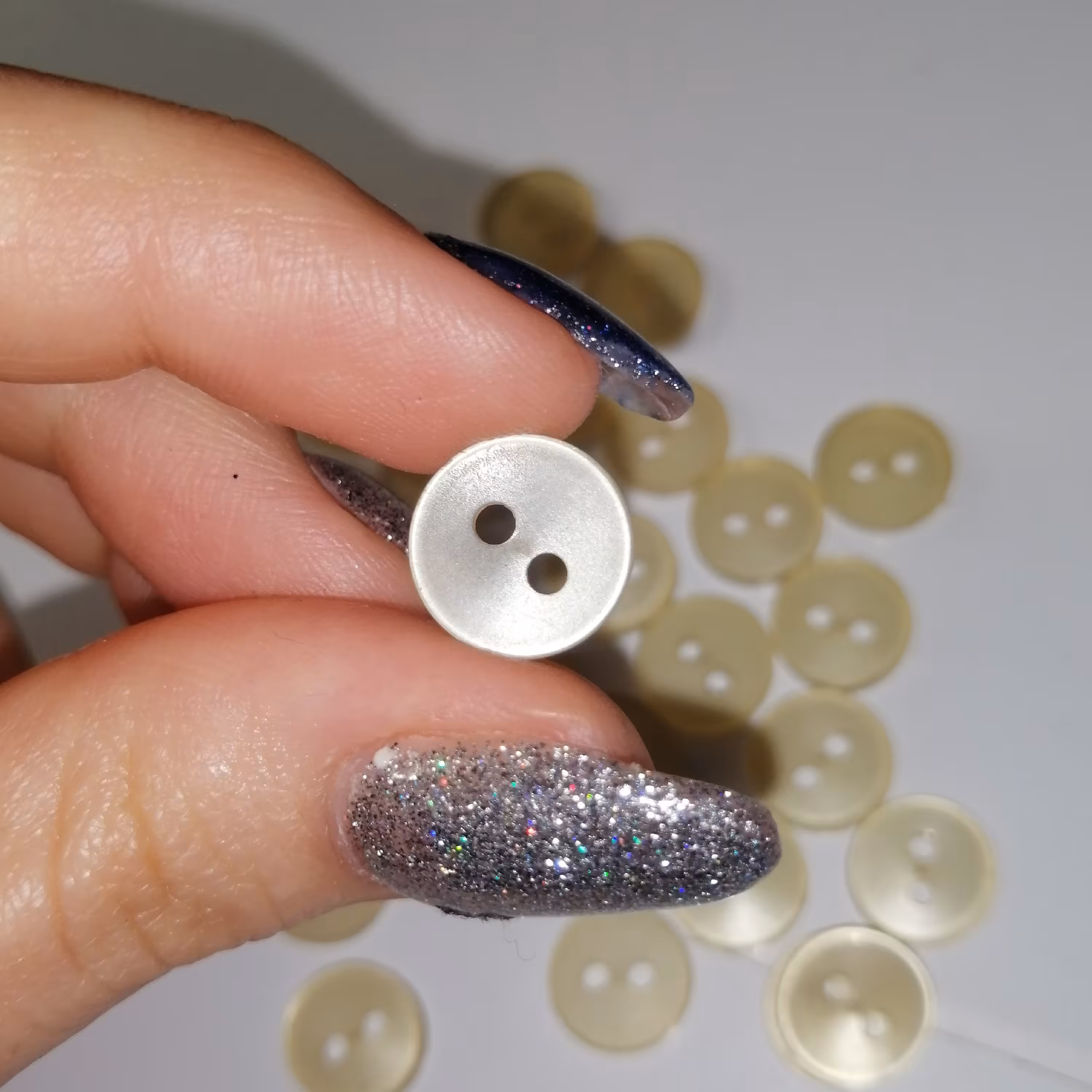 دکمه لباس گرد  دایره پیرهن مردانه زرد در بسته 10 عددی 