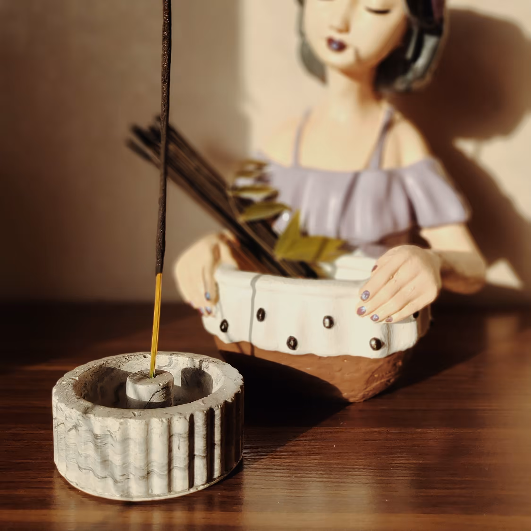 جاعودی ایستاده