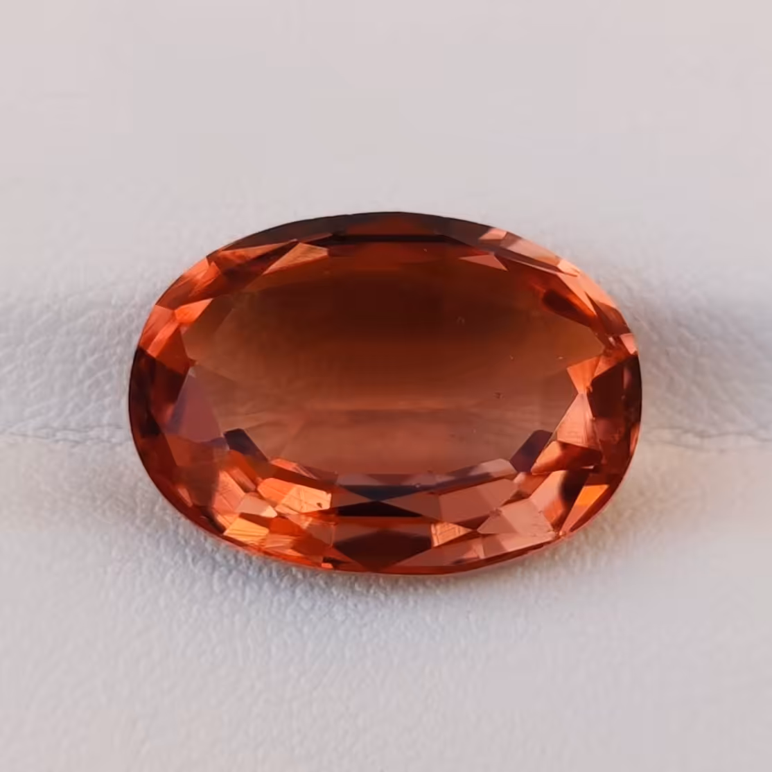 سنگ زیبای الکساندریت 13.75 قیراطی 