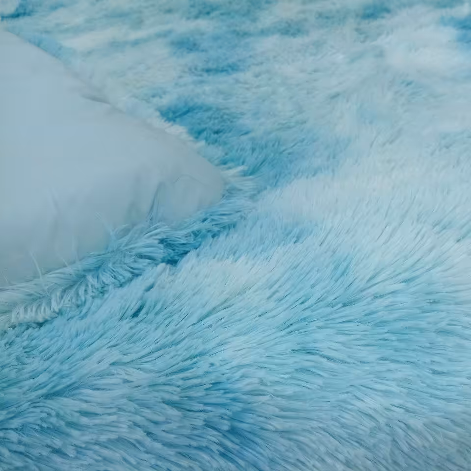 روتختی خزدار دونفره درجه یک 8 تیکه خز بلند خواب خز 4 سانتی متر آبی ابر و بادی