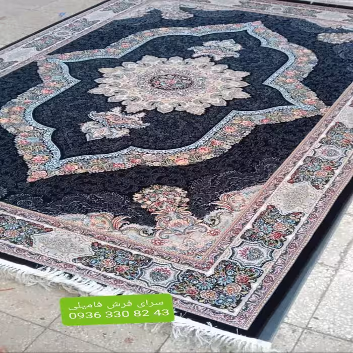 فرش نقشه کارینا12متری رنگ سرمه ای اصل700شانه نخ اکریلیک