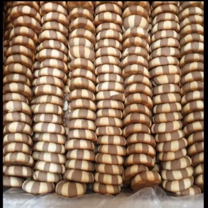 های بای مغزدارکاکائویی هر کارتن سه کیلو ونیم،قبل از سفارش موجودی بگیرید