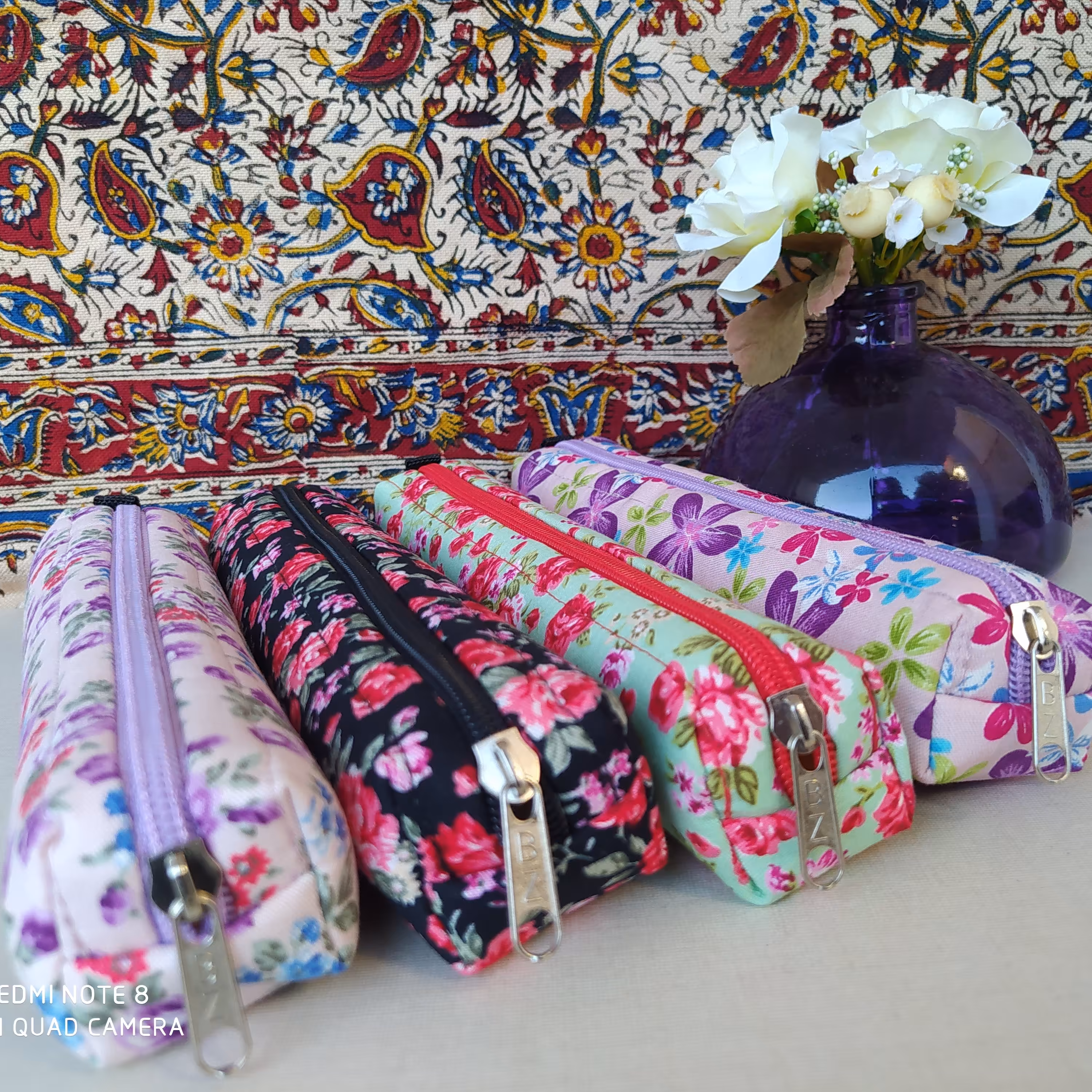 جامدادی گل گلی با تنوع رنگ