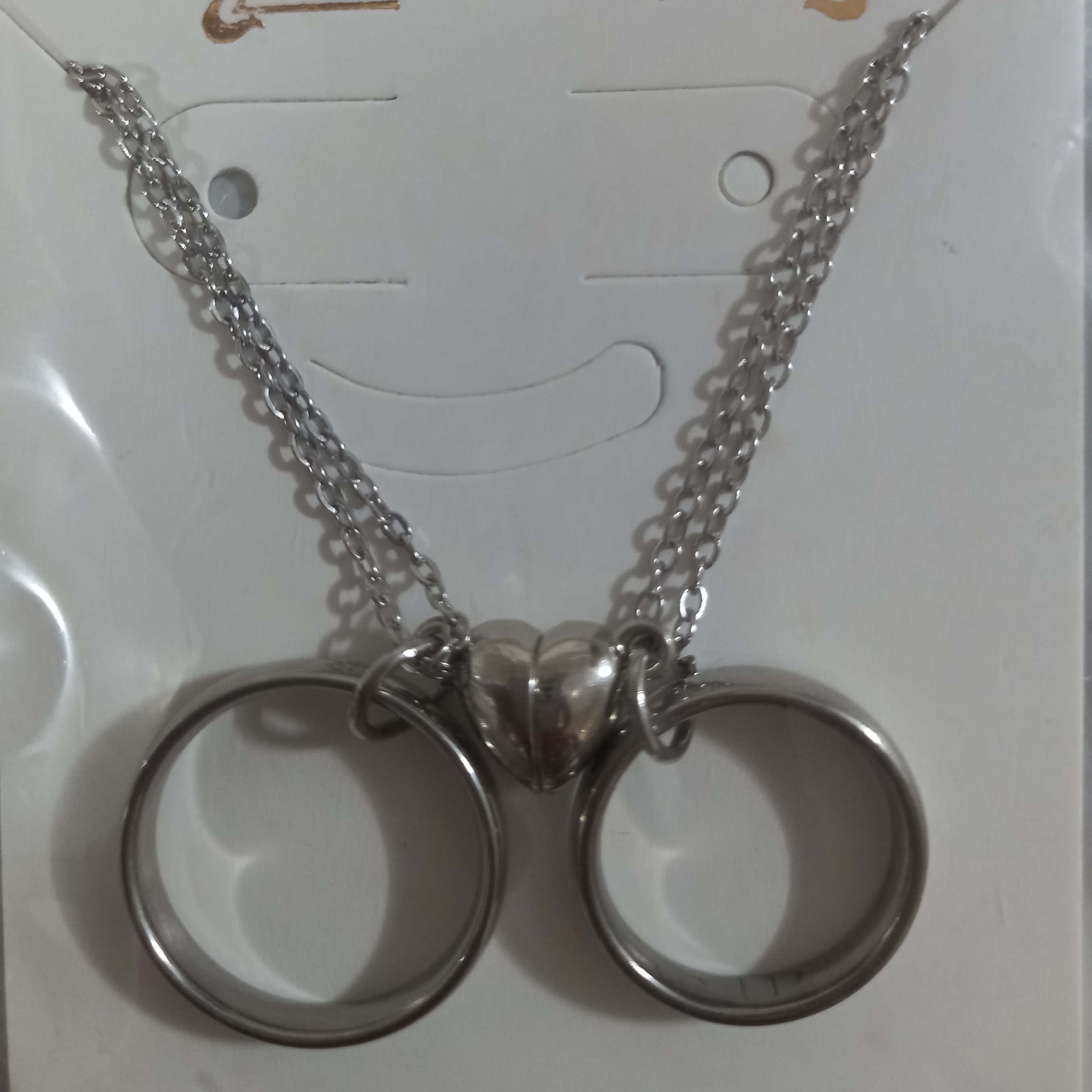 گردنبند و انگشتر