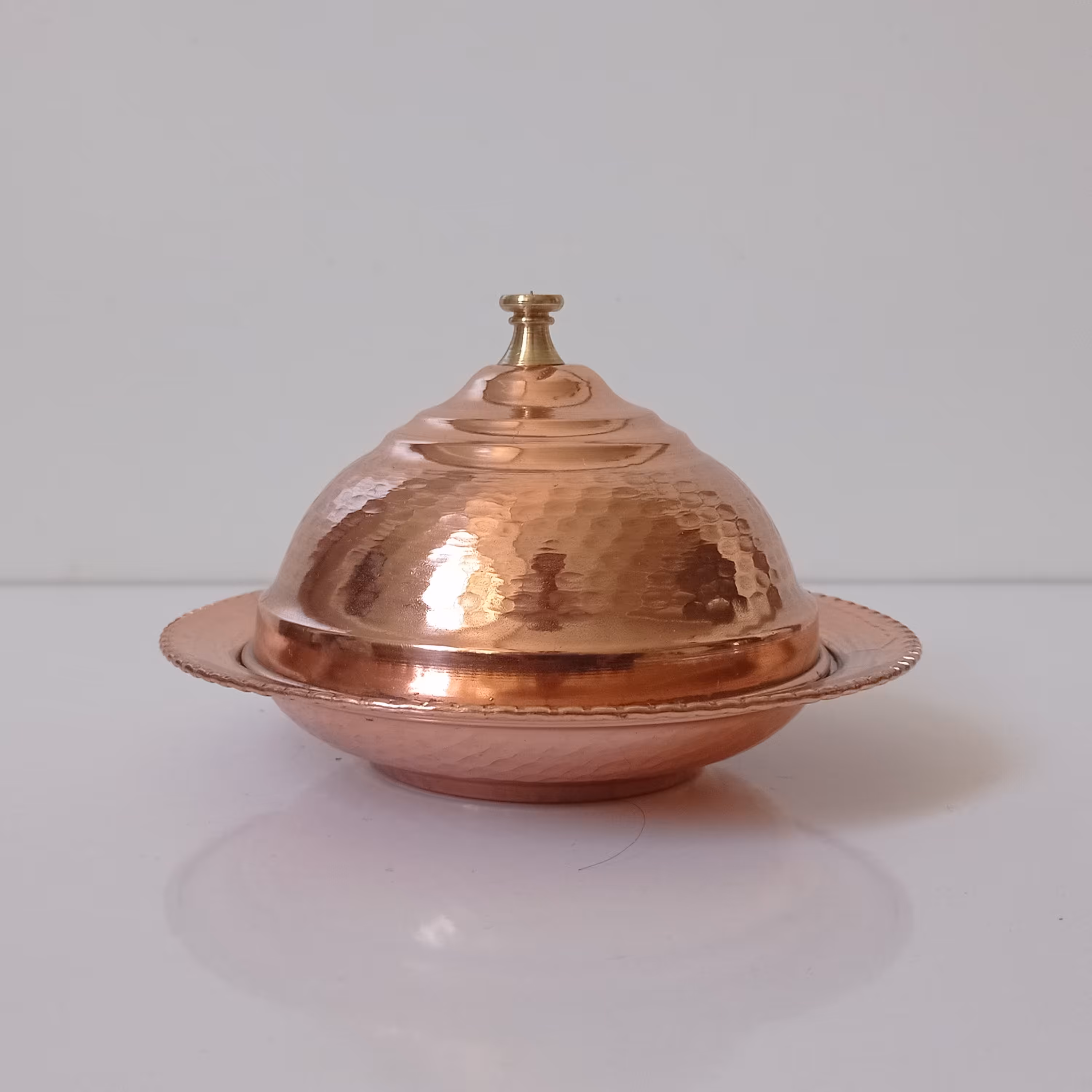 پنیر خوری یا کره خوری مسی درب دار چکشی نانو شده با کیفیت عالی 