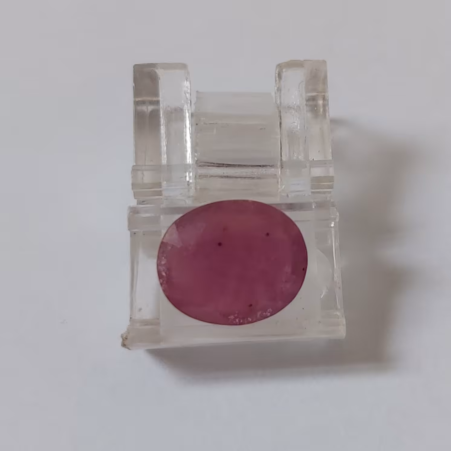 نگین یاقوت سرخ معدنی آفریقایی(وزن4قیراط سایز 11در9میل)