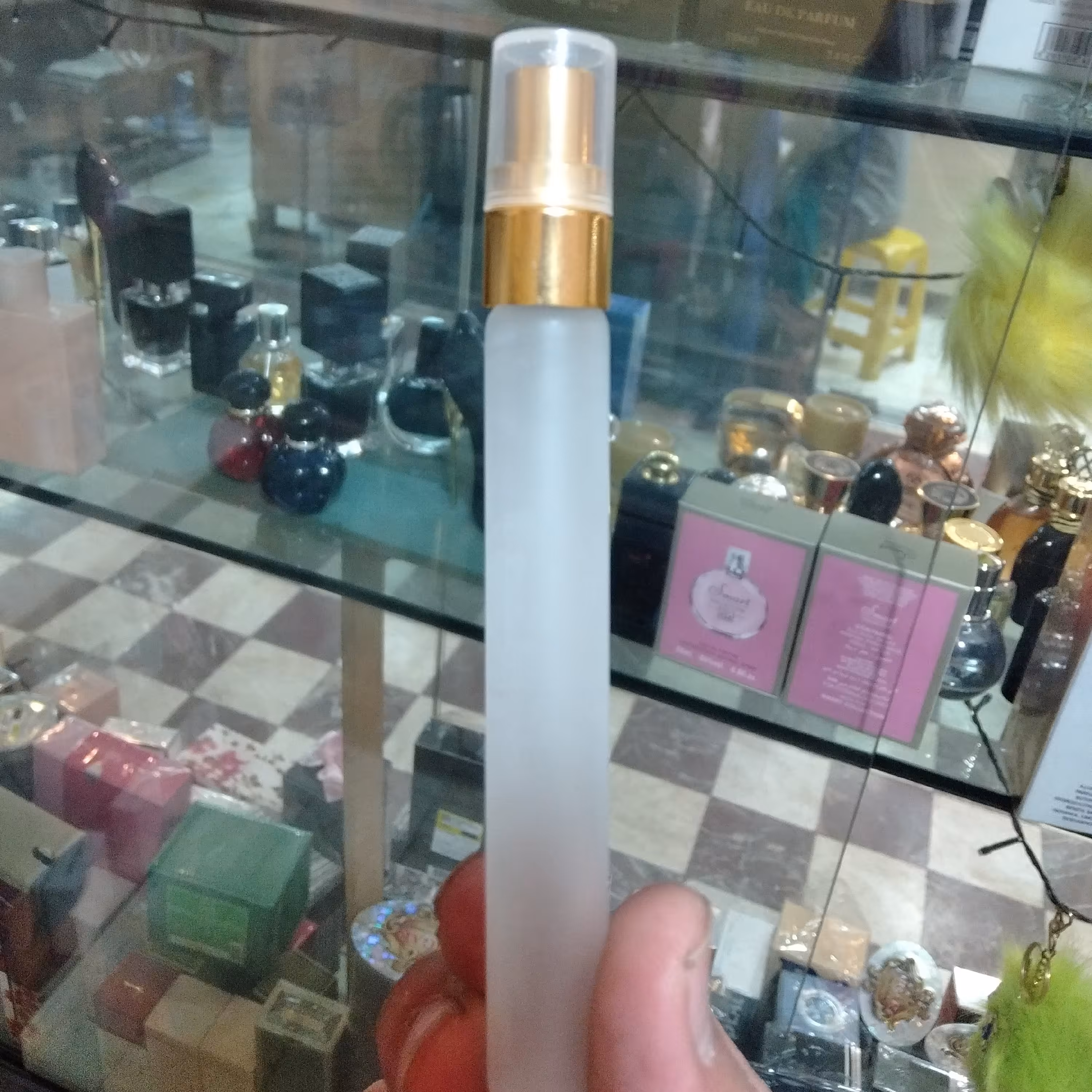 عطرهیندوگرس ناسوماتو 10 میل بوی ملایم