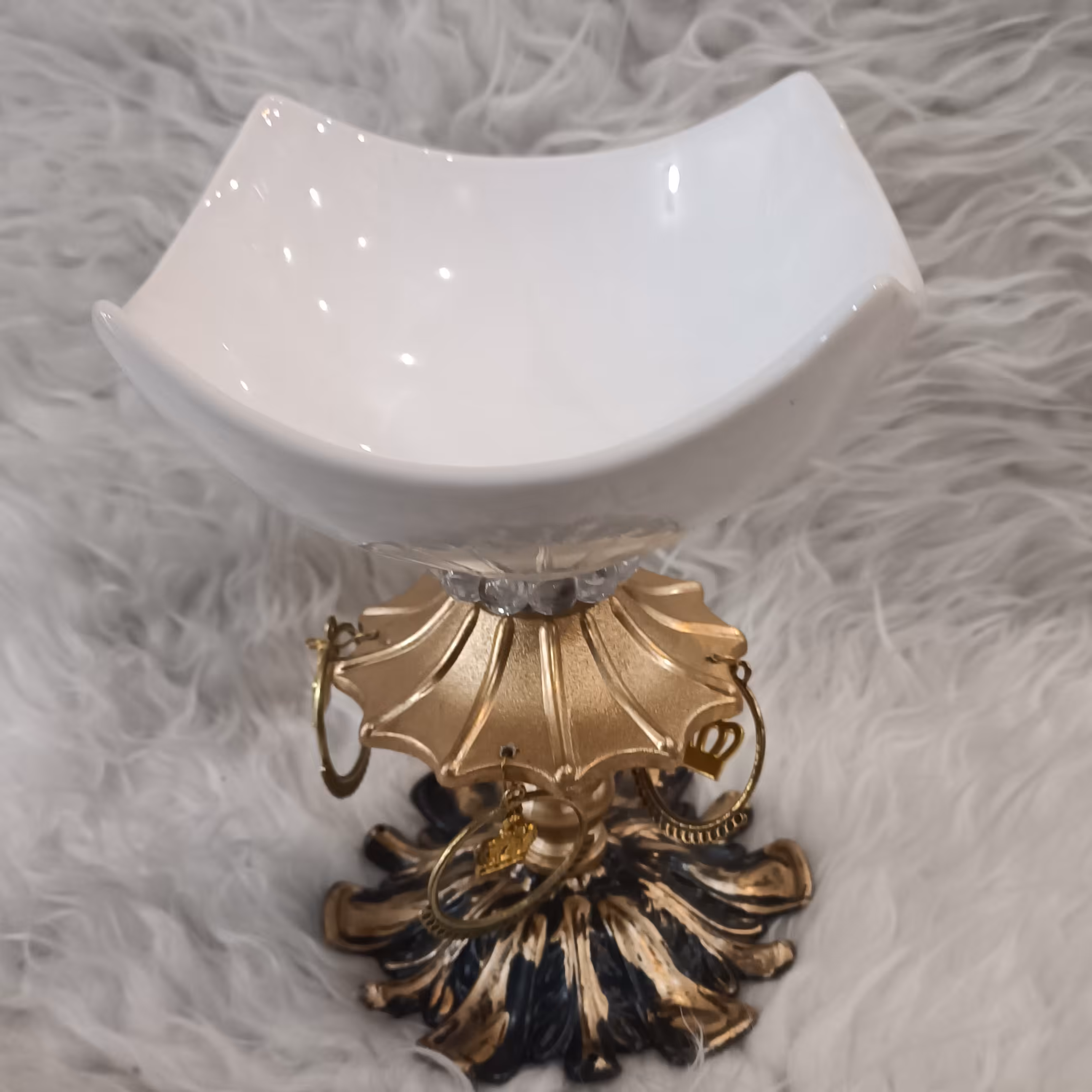 تنقلات خوری سرامیکی پایه دار  گوشواره ای 