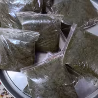 سبزی قورمه سرخ شده ب روعن بیفته