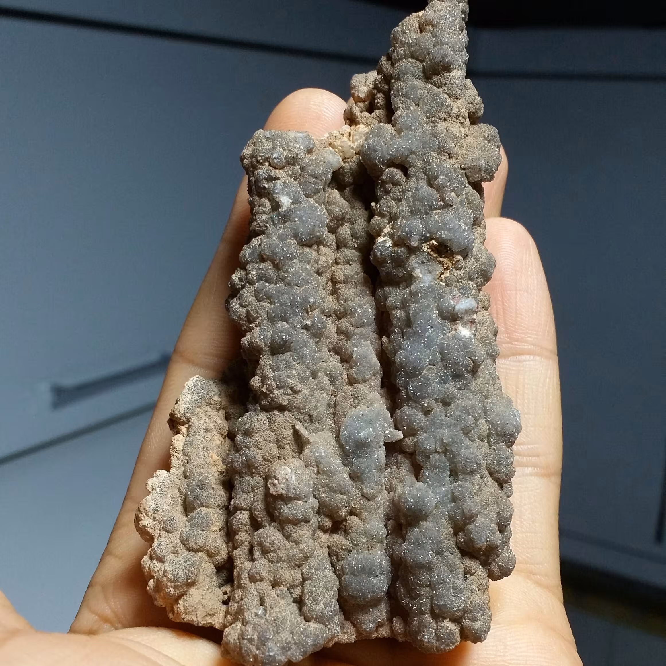 نمونه فوق کلکسیونی کلسیت اکلیلی انگشتی بسیار کمیاب محشر بسیار زیبا 100 در 100 طبیعی خارق العاده و تک 
کد 9819