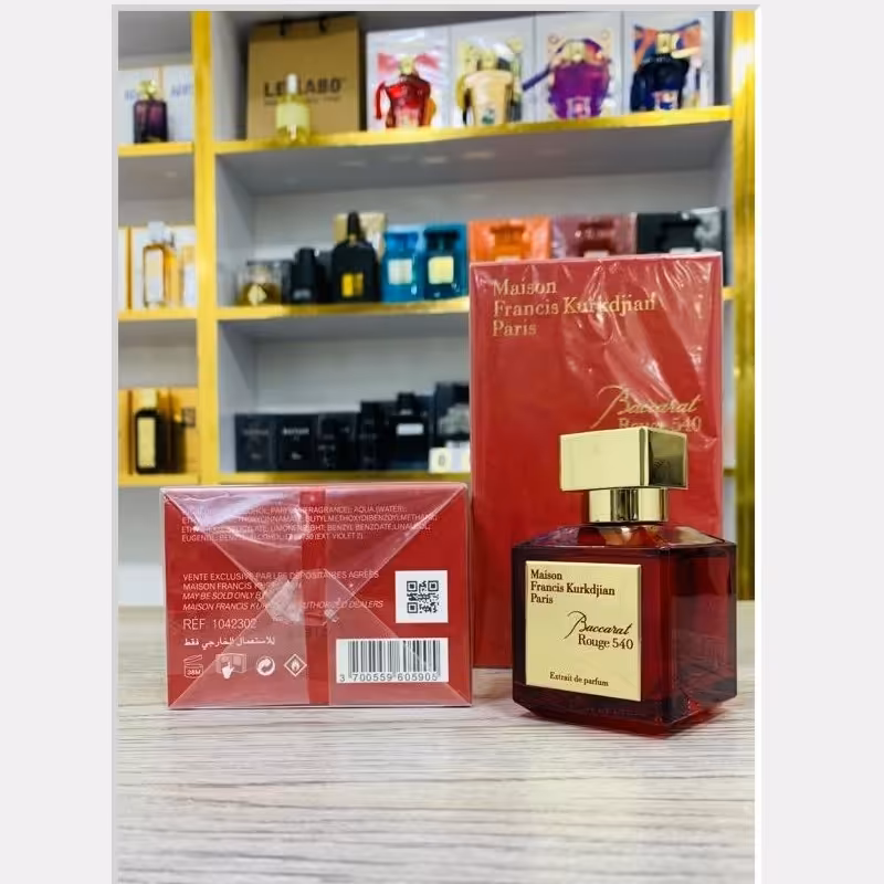 ادکلن اورجینال باکارات رژ 540 قرمز یونیسکس با حجم 100ml و ساخت فرانسه