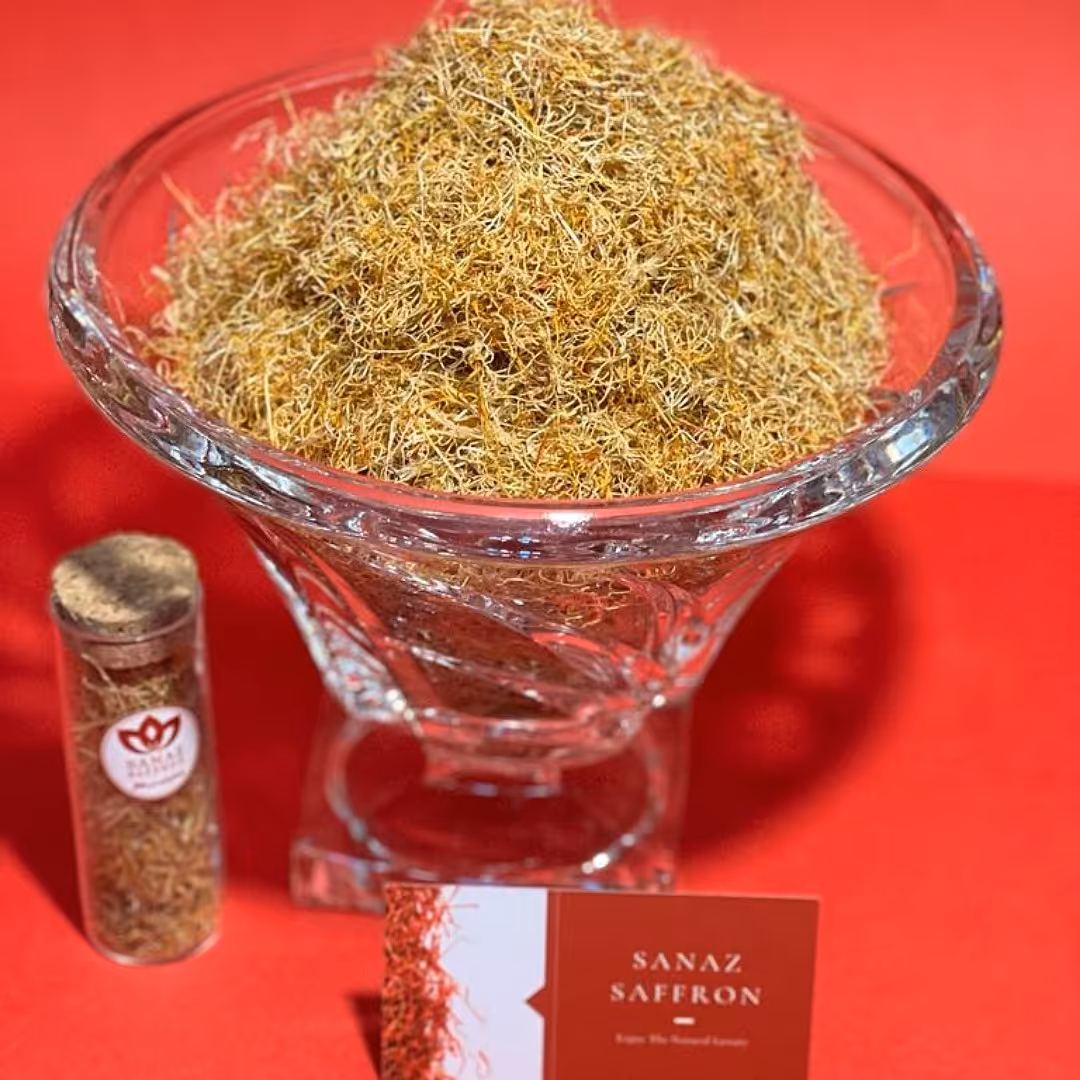 یک مثقال (4.6 گرم) ریشه زعفران