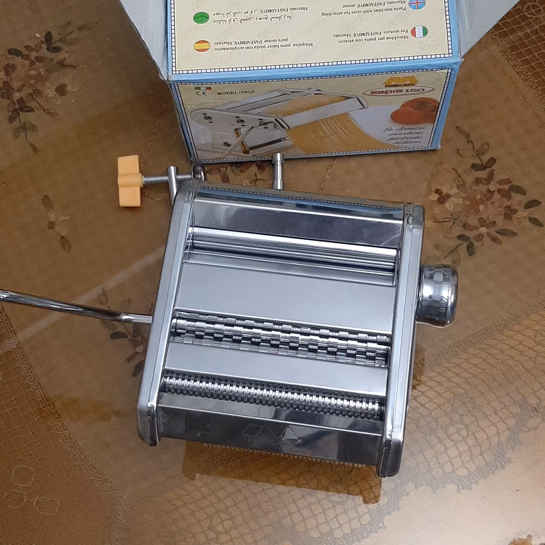 رشته کن خمیر