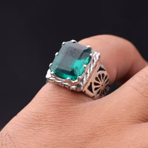 نگین زمرد برزیلی معدنی درجه یک سفارشی اصل ( سفارشی )