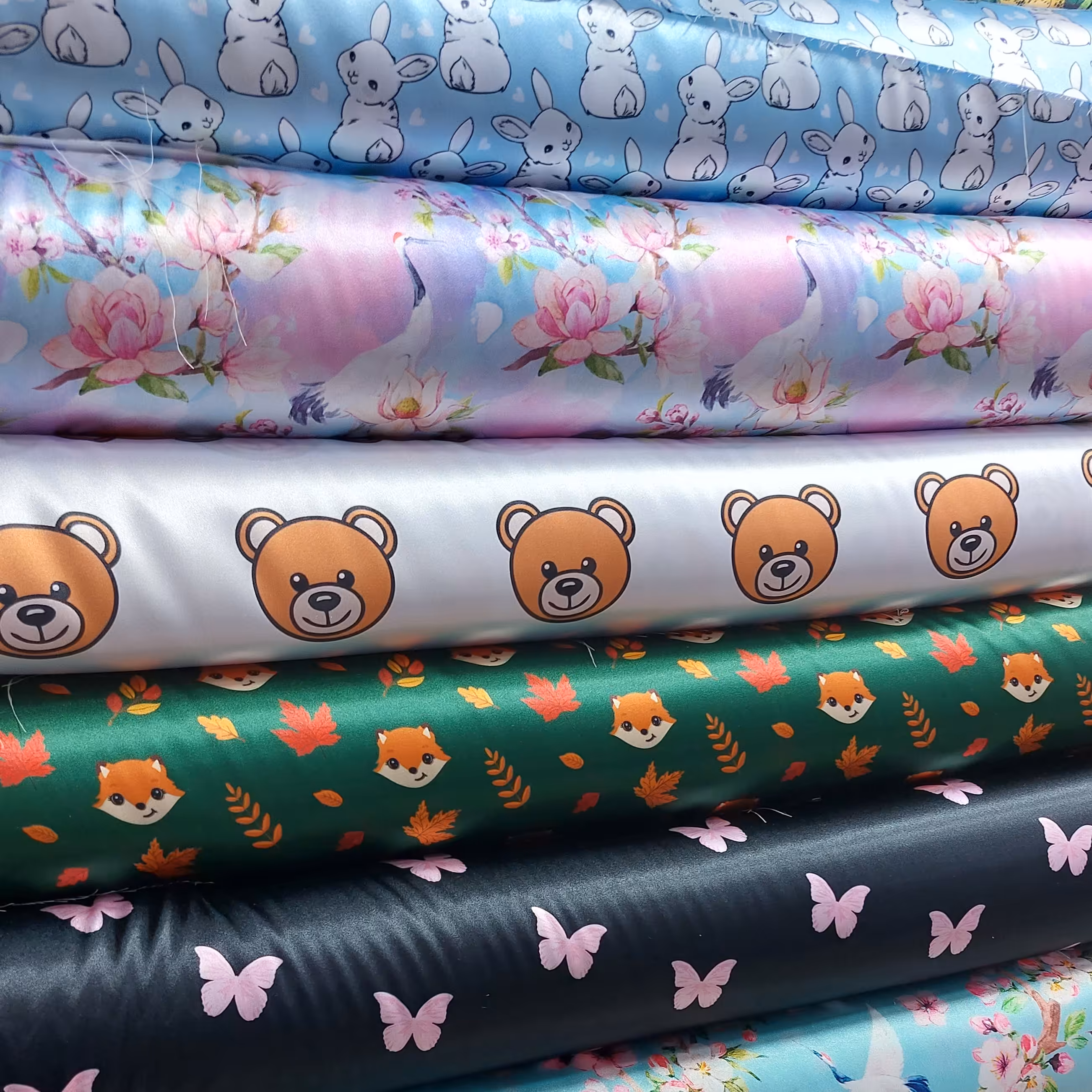  ساتن ابریشمی طرح دار