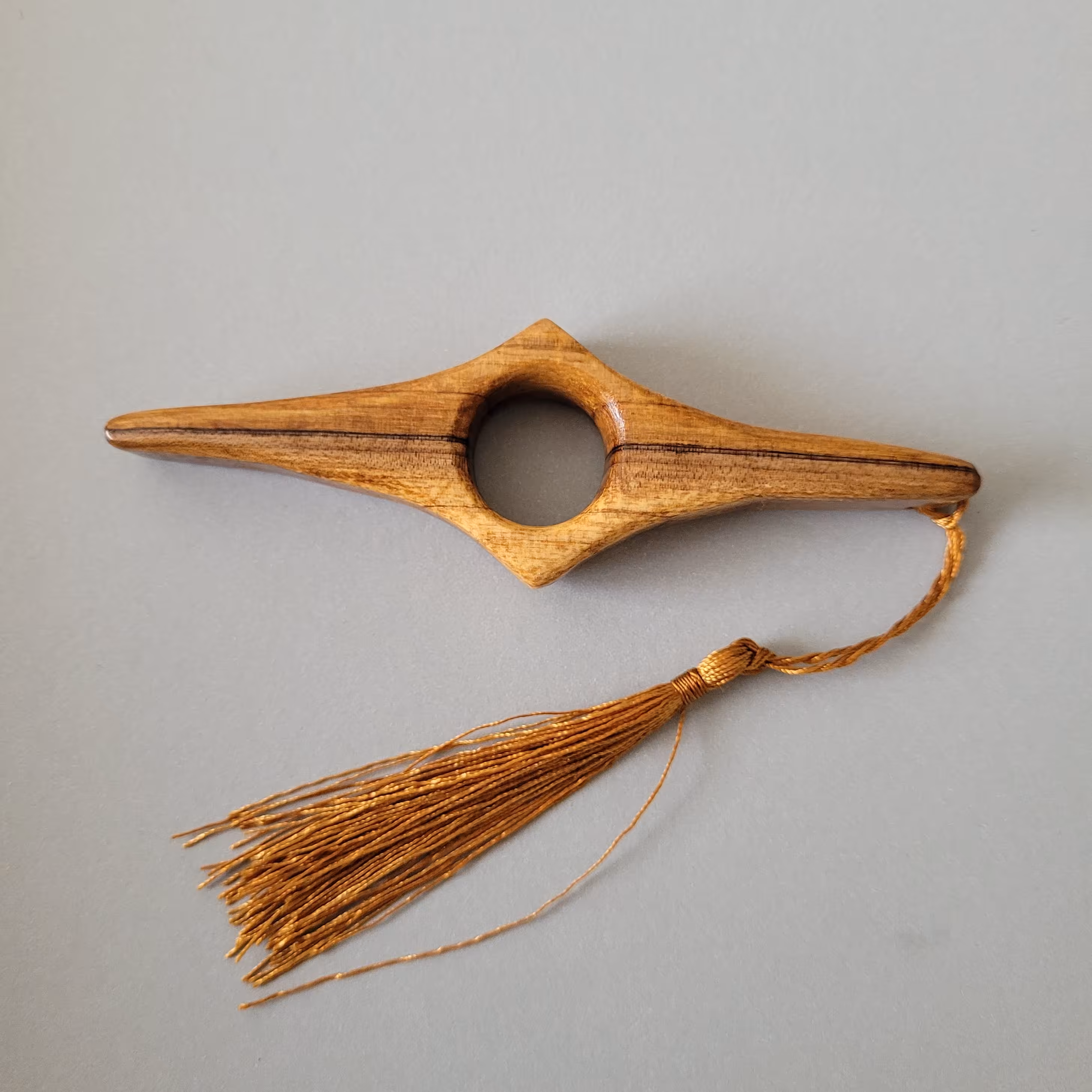 نگهدارنده کتاب طرح مینیمال چوبی دستساز چوبی گالری  