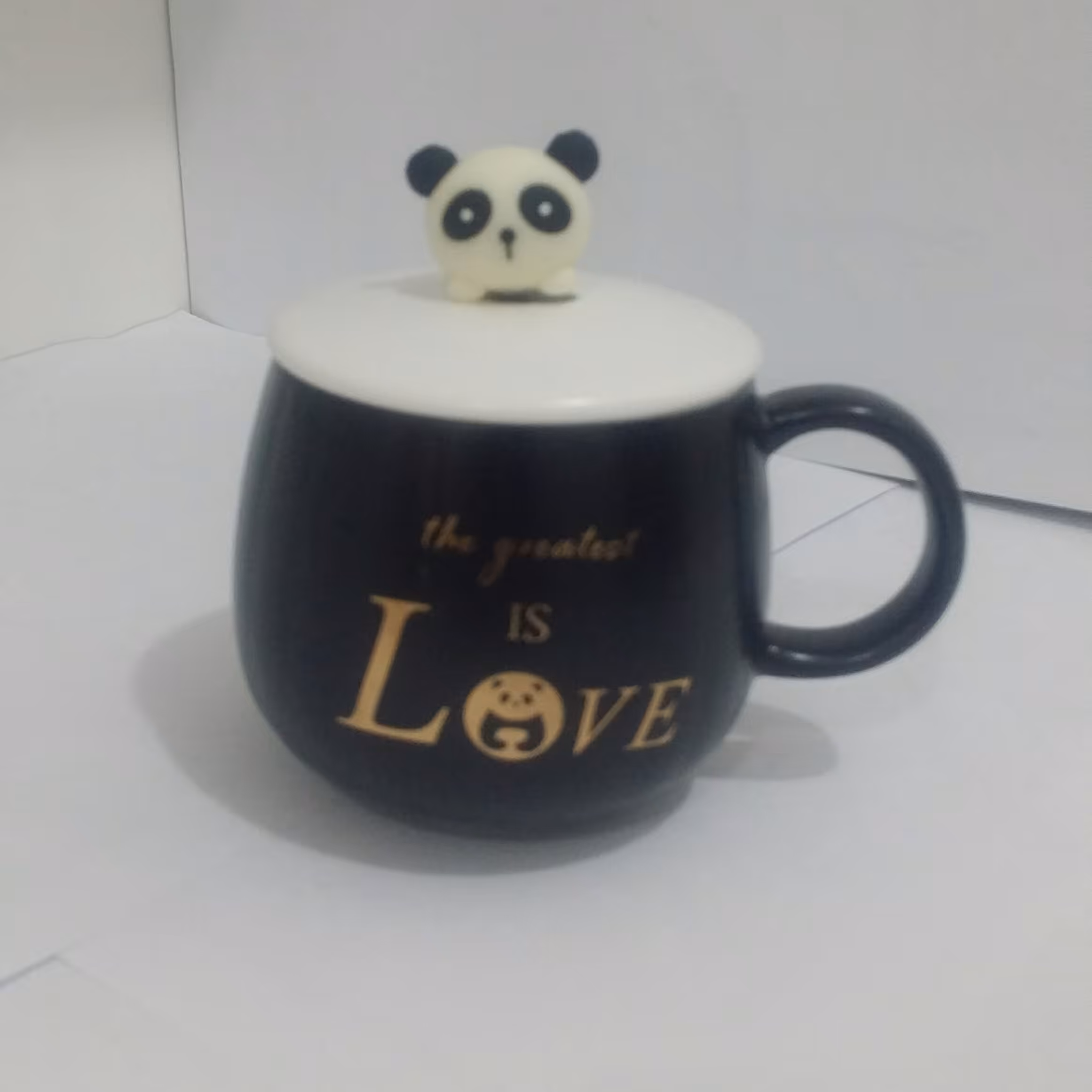 ماگ سرامیکی بچه گانه درب دار با قاشق استیل طرح خرس پاندا