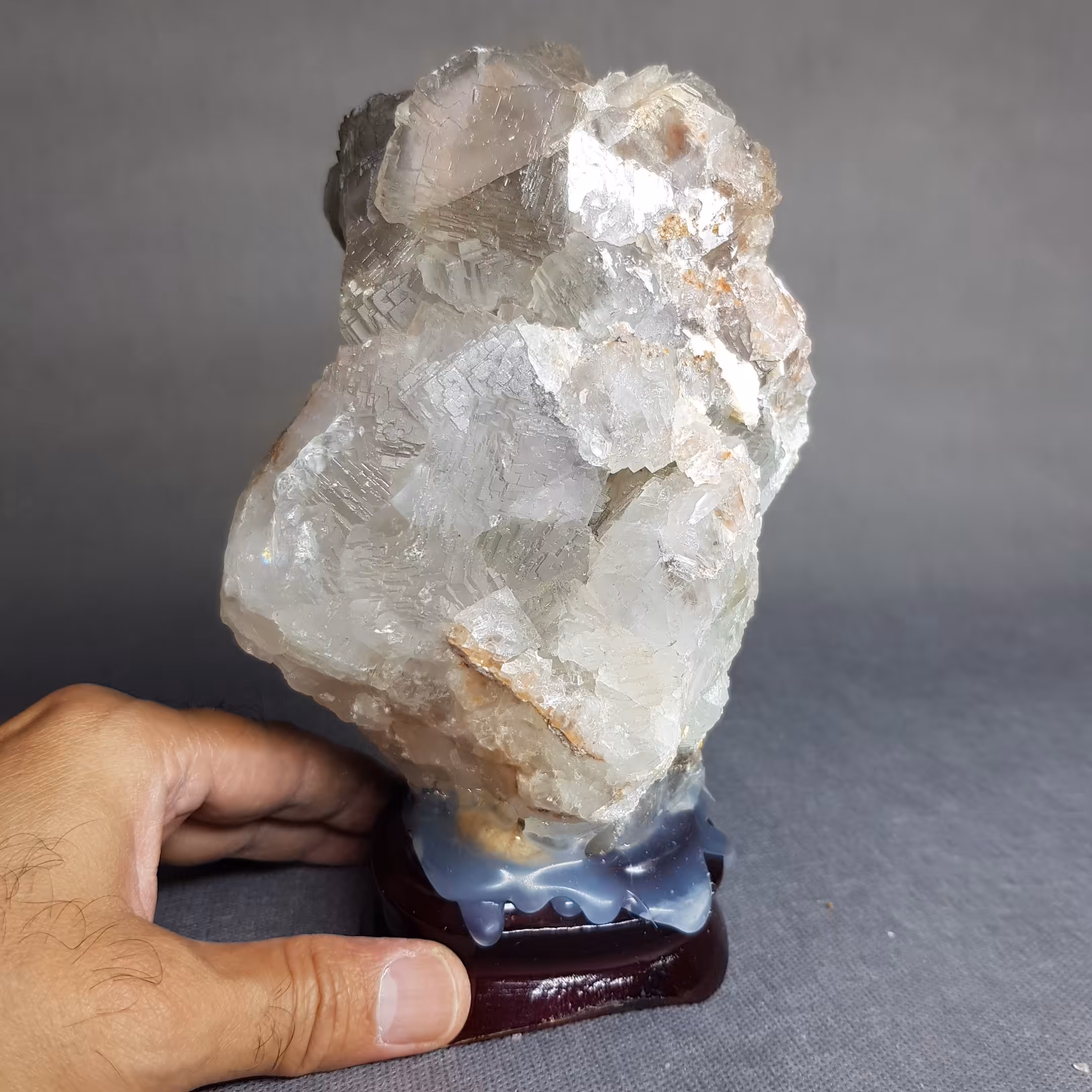 گوهر سنگ فلوریت خالص و باریت روی پایه چولی نفیس کد 19