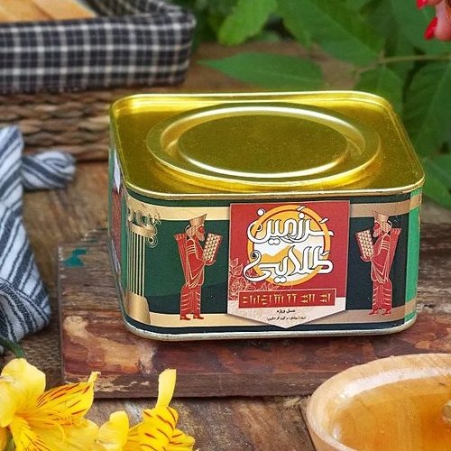 عسل اعلا خوانسار با بسته بندی زیباا 1 کیلو خالص دارای سیب سلامت(کنار)