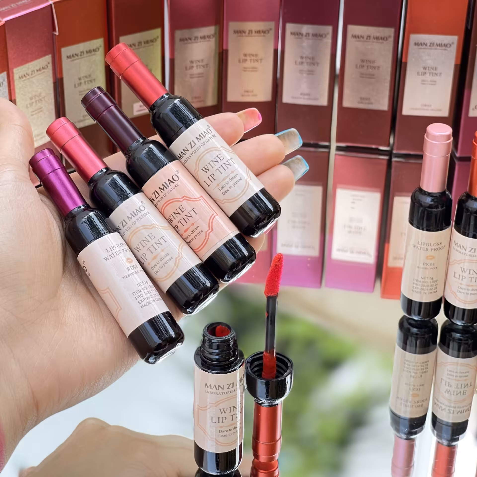 تینت لب شامپاین