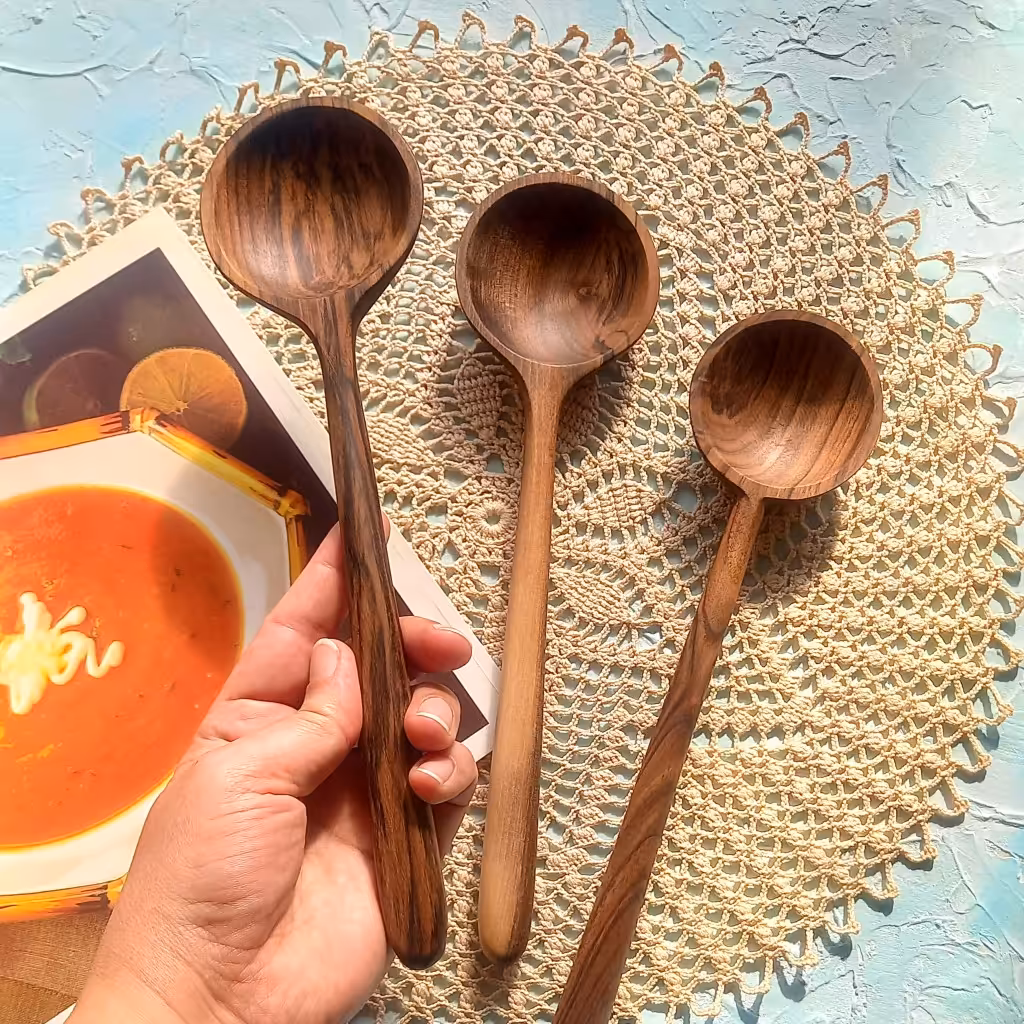 ملاقه چوبی دستساز بارلی (1عددی) کد bar0241 چوب گردو 27 سانتی کم عمق