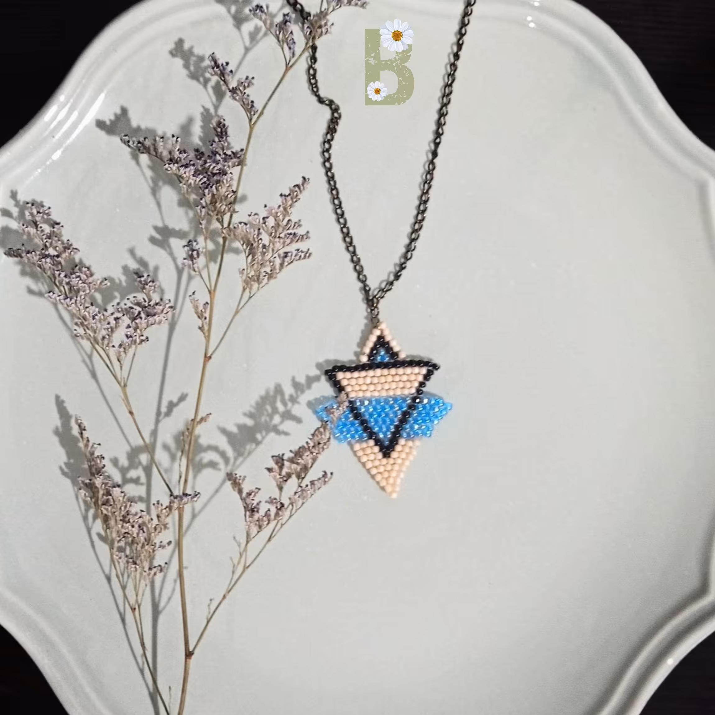 گردنبند میوکی