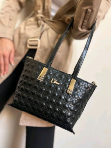 کیف زنانه. گلدوزی مارک