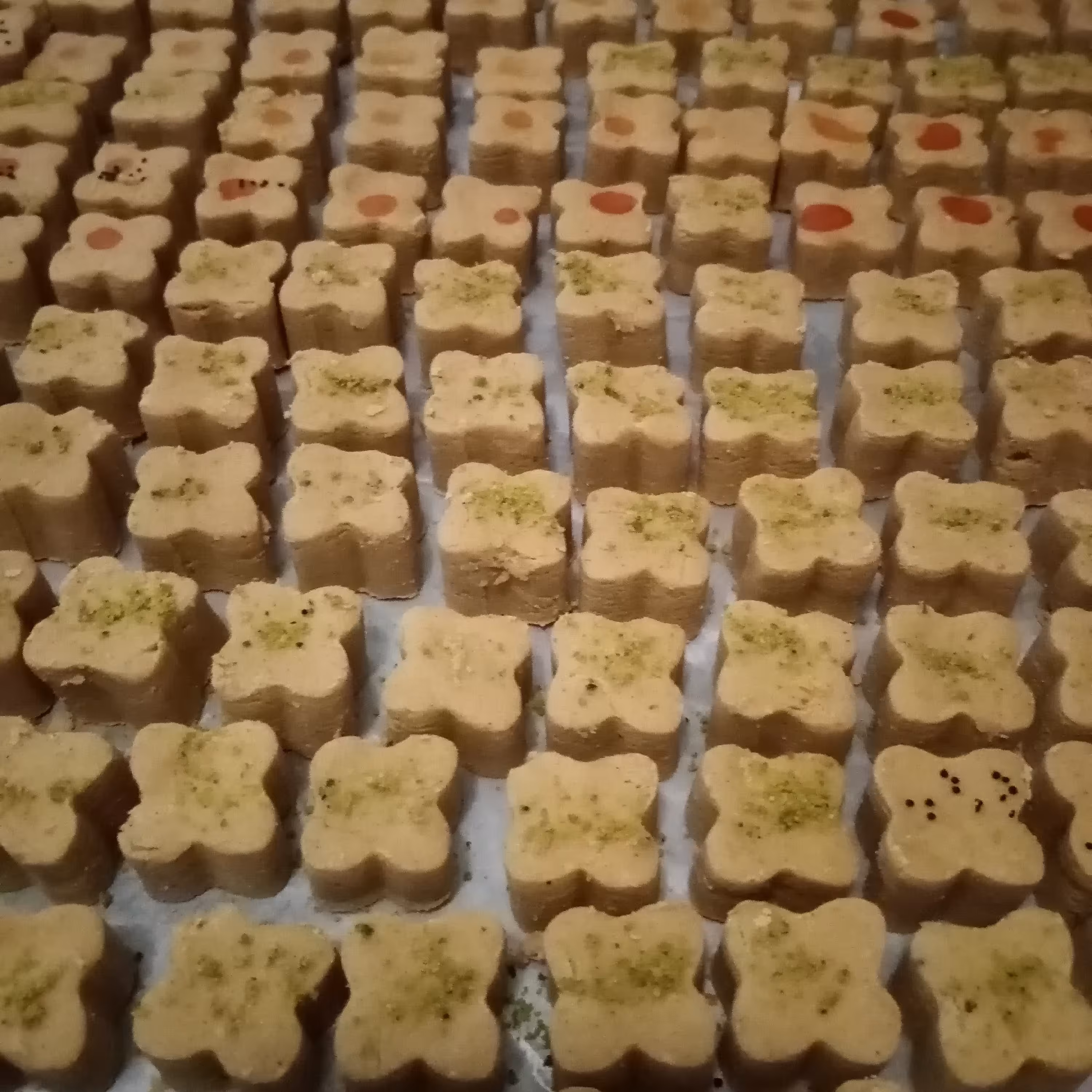 شیرینی نخودچی شیرینی خونگی 