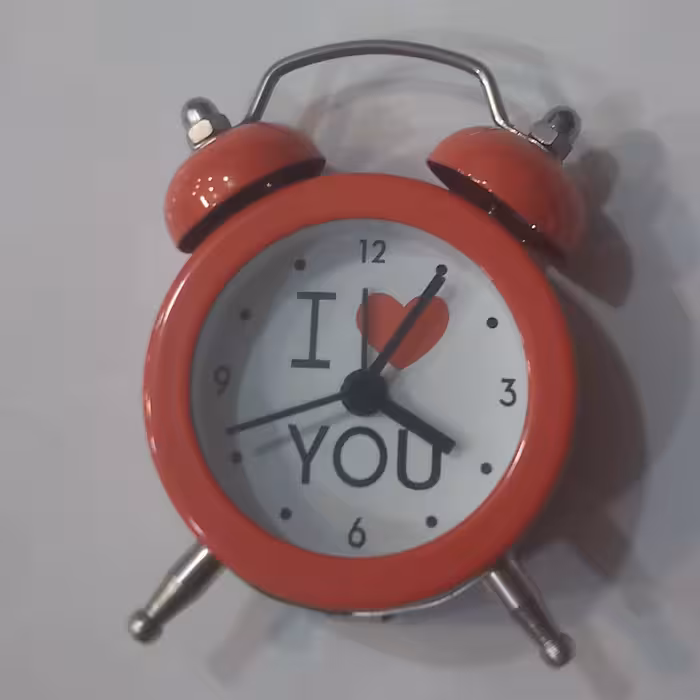 ساعت زنگدار  فانتزی 8سانت  ساعت رومیزی  ساعت فانتزی قلبی