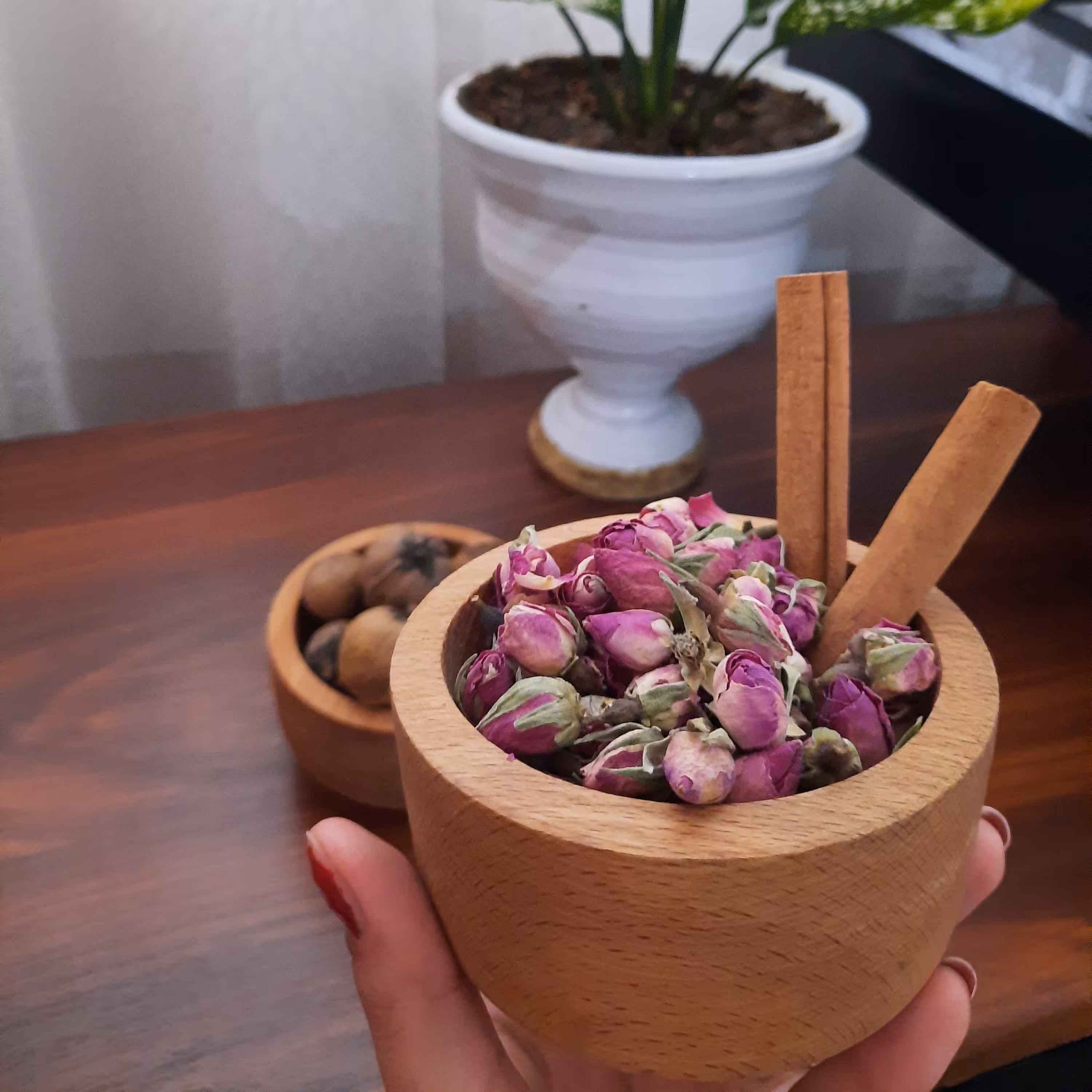 کاسه گرد چوبی
