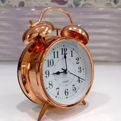 ساعت رومیزی شماطه دار (زنگ دار) فلزی طرح مس